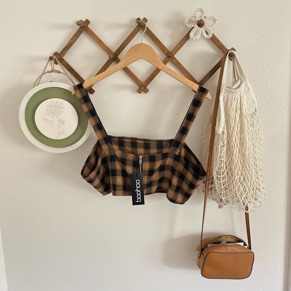 NWT Boohoo plus check square neck crop top - Picture 3 of 9
